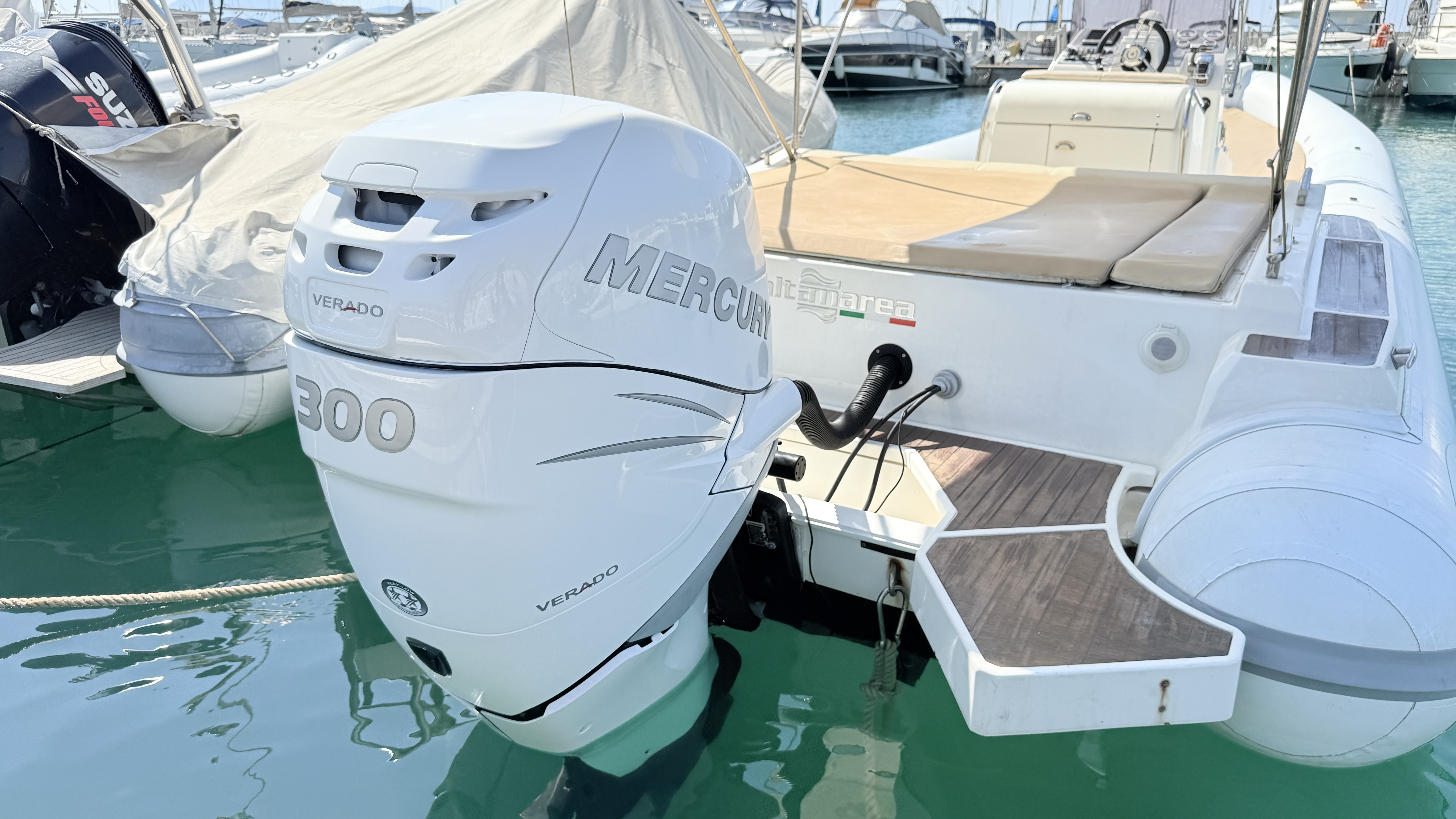 AltaMarea Wave 27 Motorizzato Mercury 300 Verado