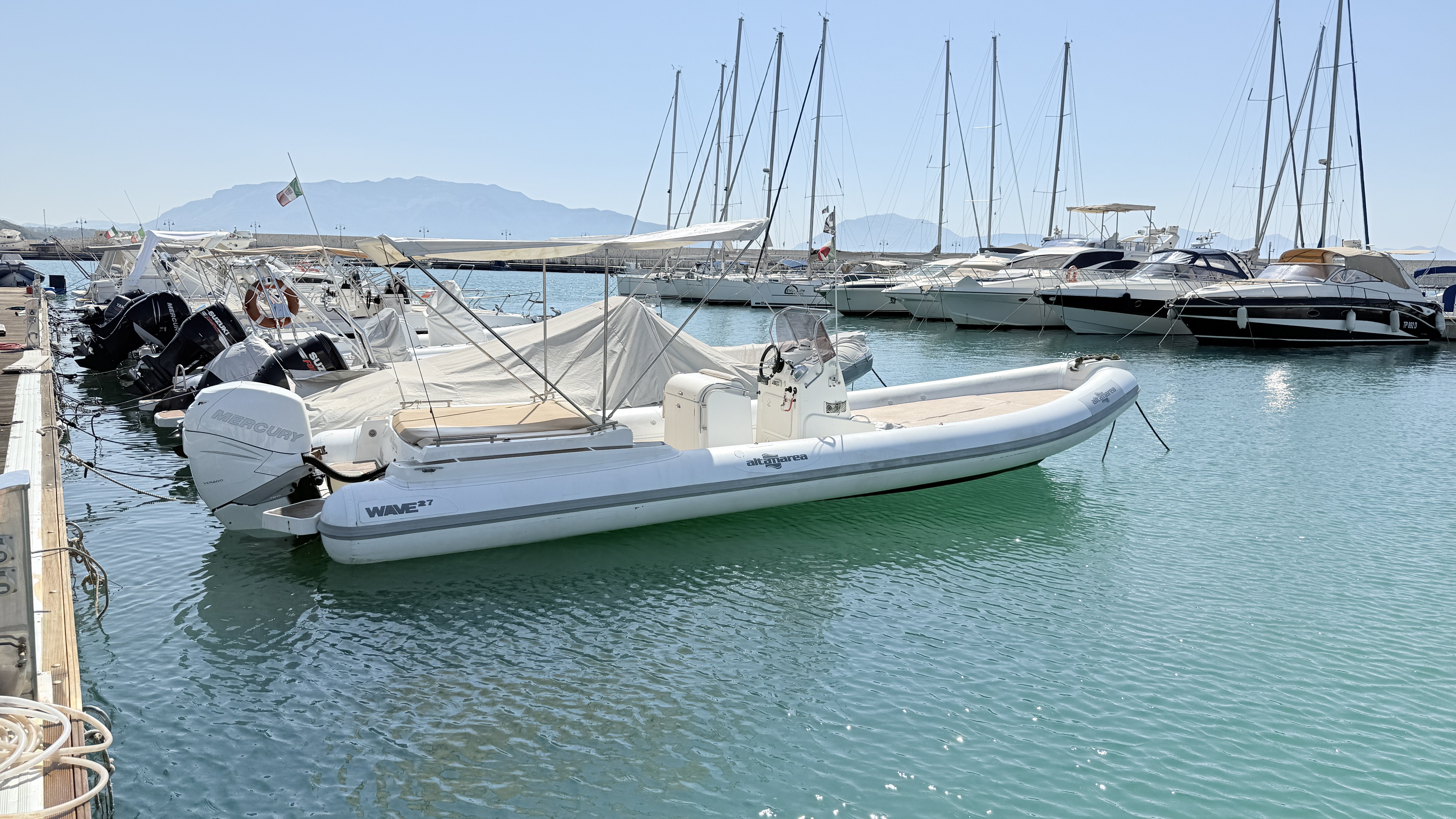 AltaMarea Wave 27 Motorizzato Mercury 300 Verado