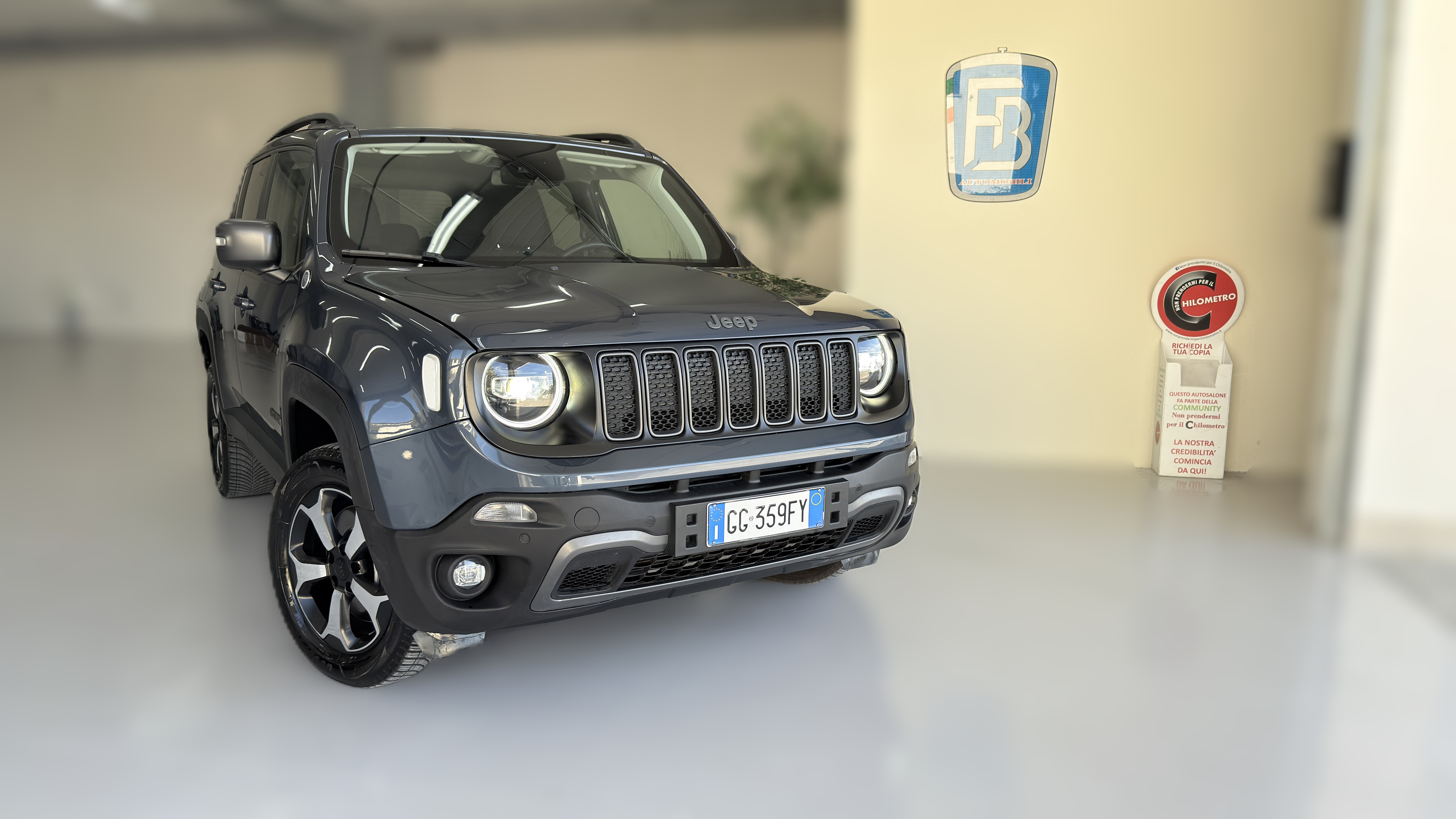 Jeep Renegade 1.3 t4 phev Trailhawk 4xe at6 240Cv.