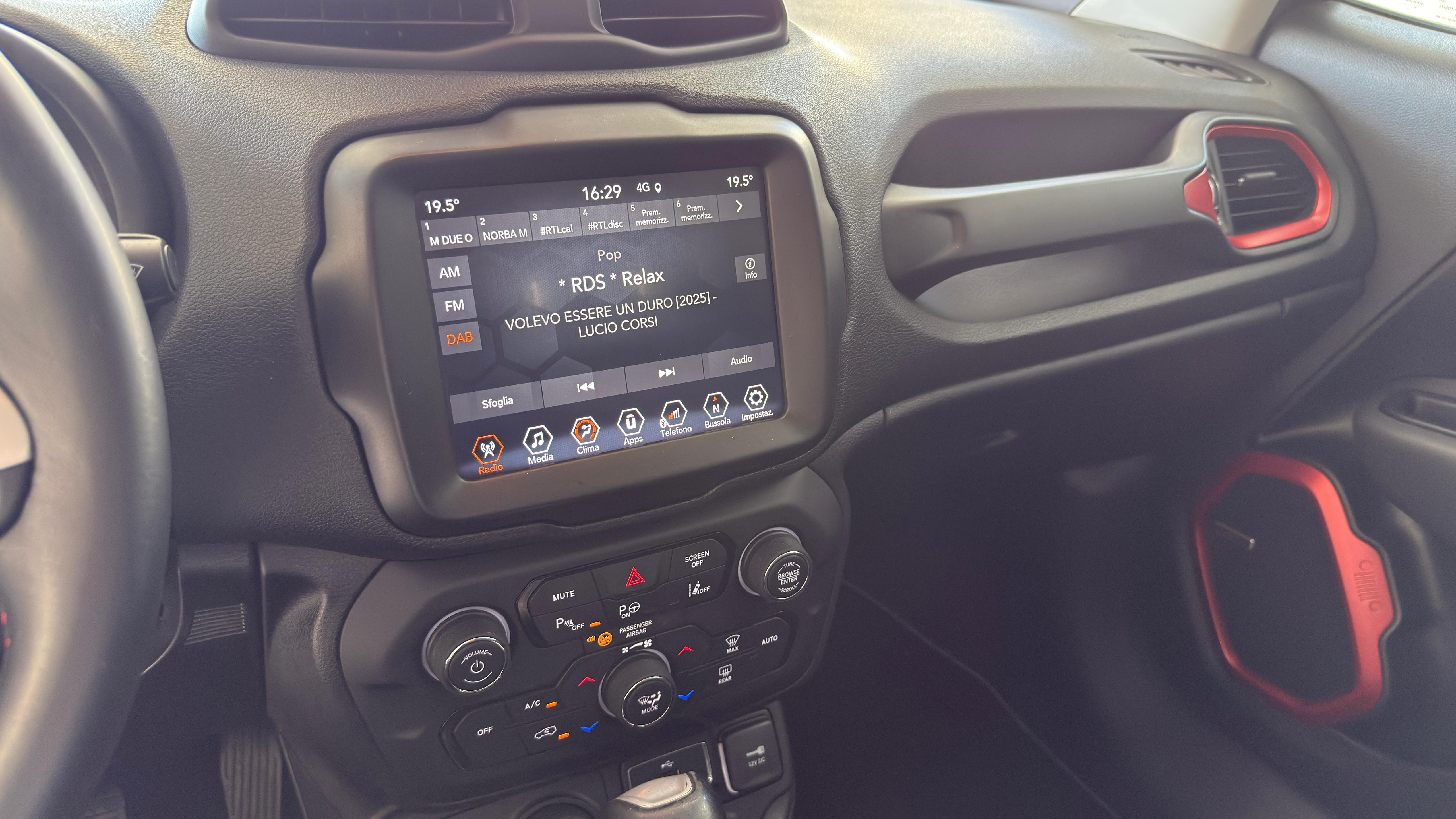 Jeep Renegade 1.3 t4 phev Trailhawk 4xe at6 240Cv.