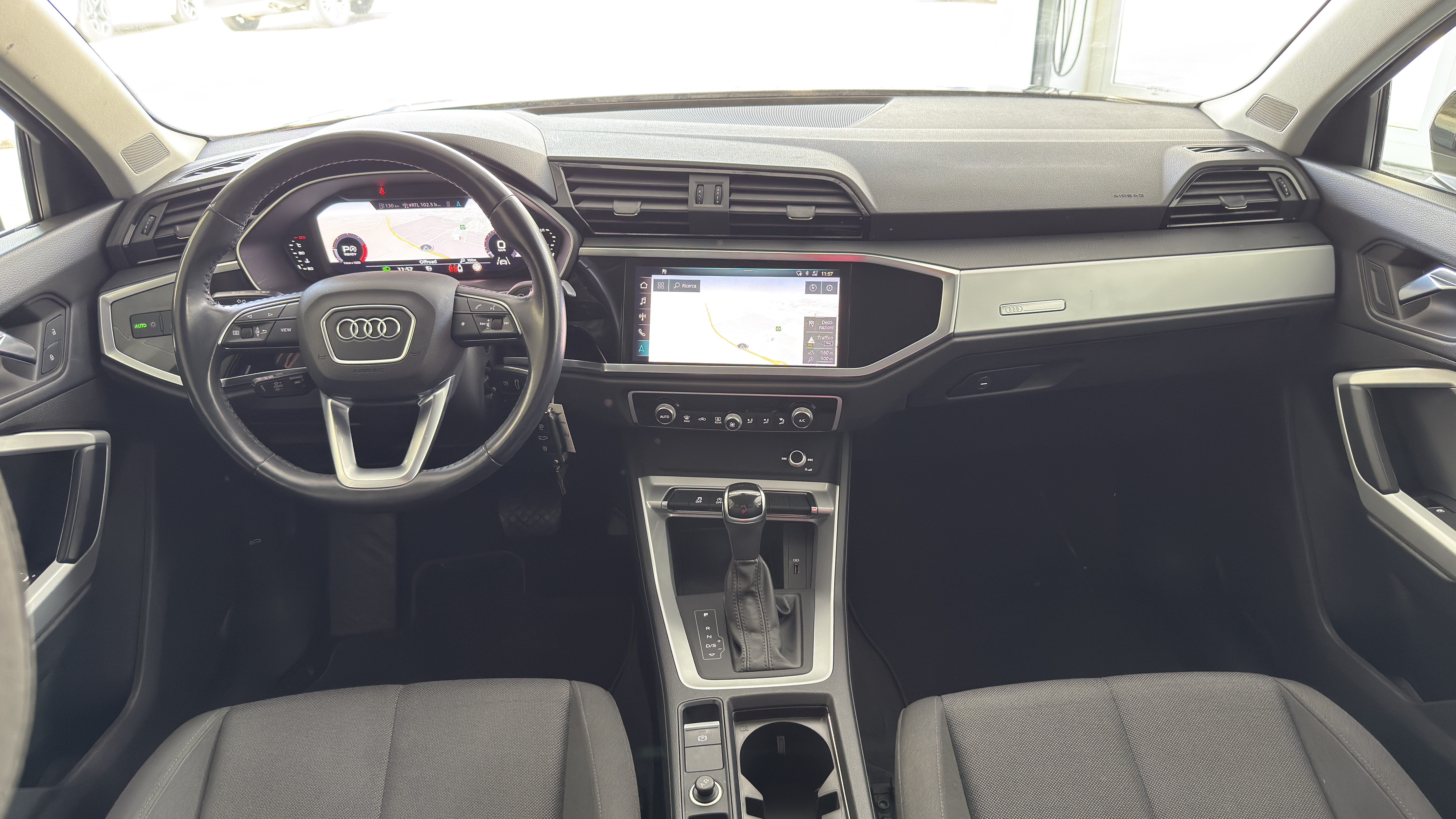 Audi Q3 35tdi 150Cv. 2.0 Business Advanced S-tronic
