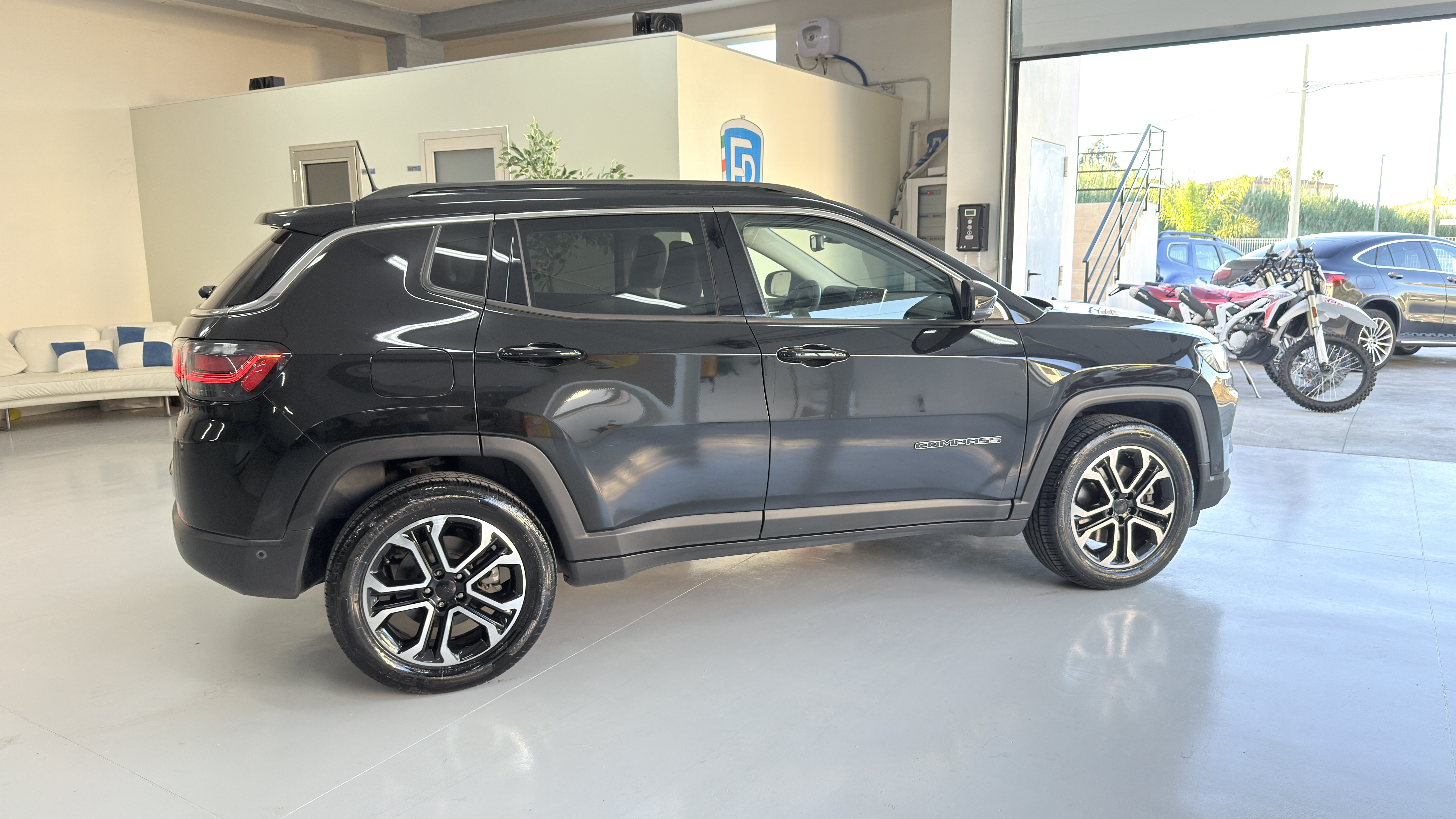 Jeep Compass 1.3turbo Phew 4xe Limited Automatica