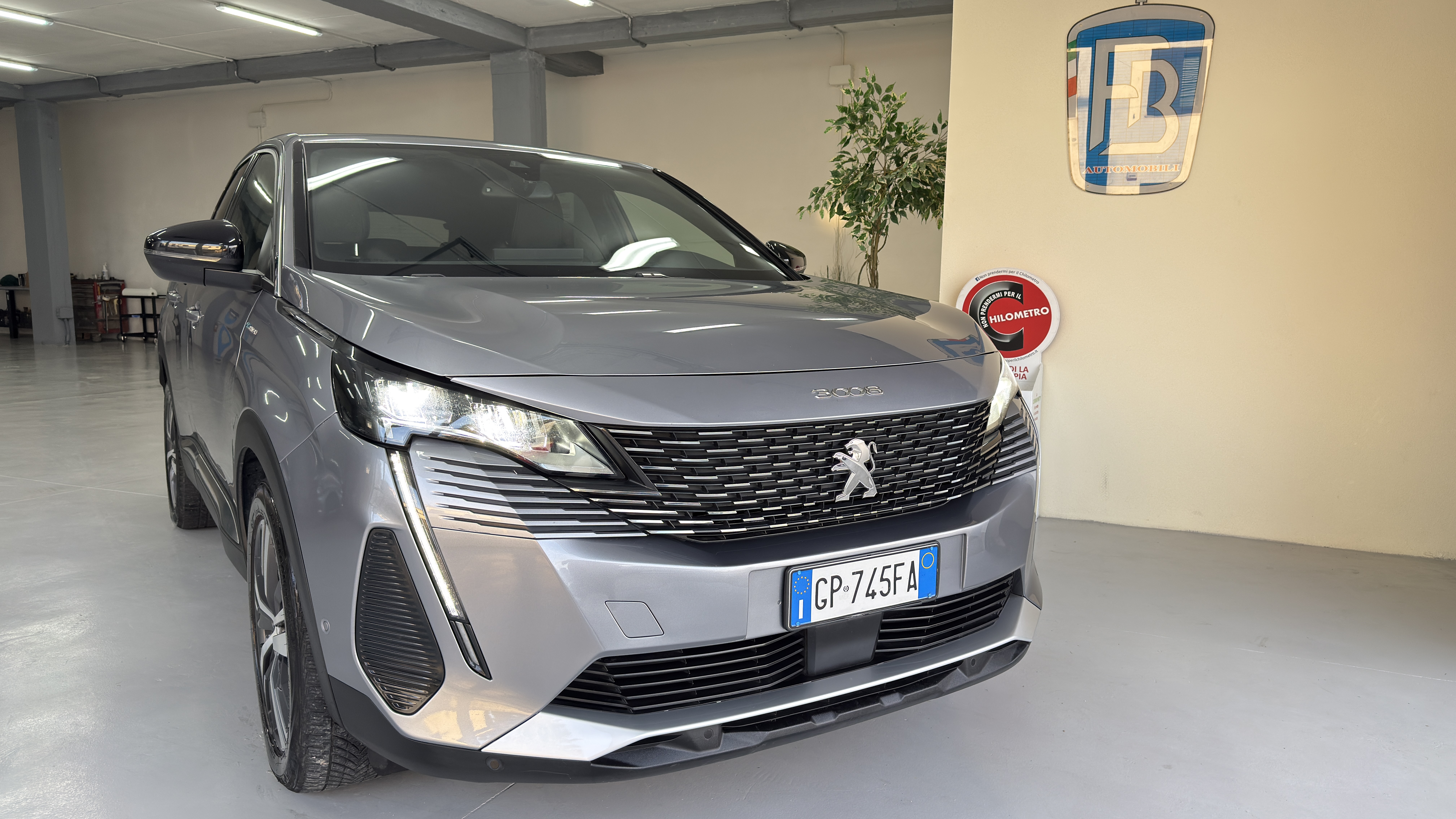 Peugeot 3008 Hybrid4 eat8 300Cv. Allure Pack Aziendale