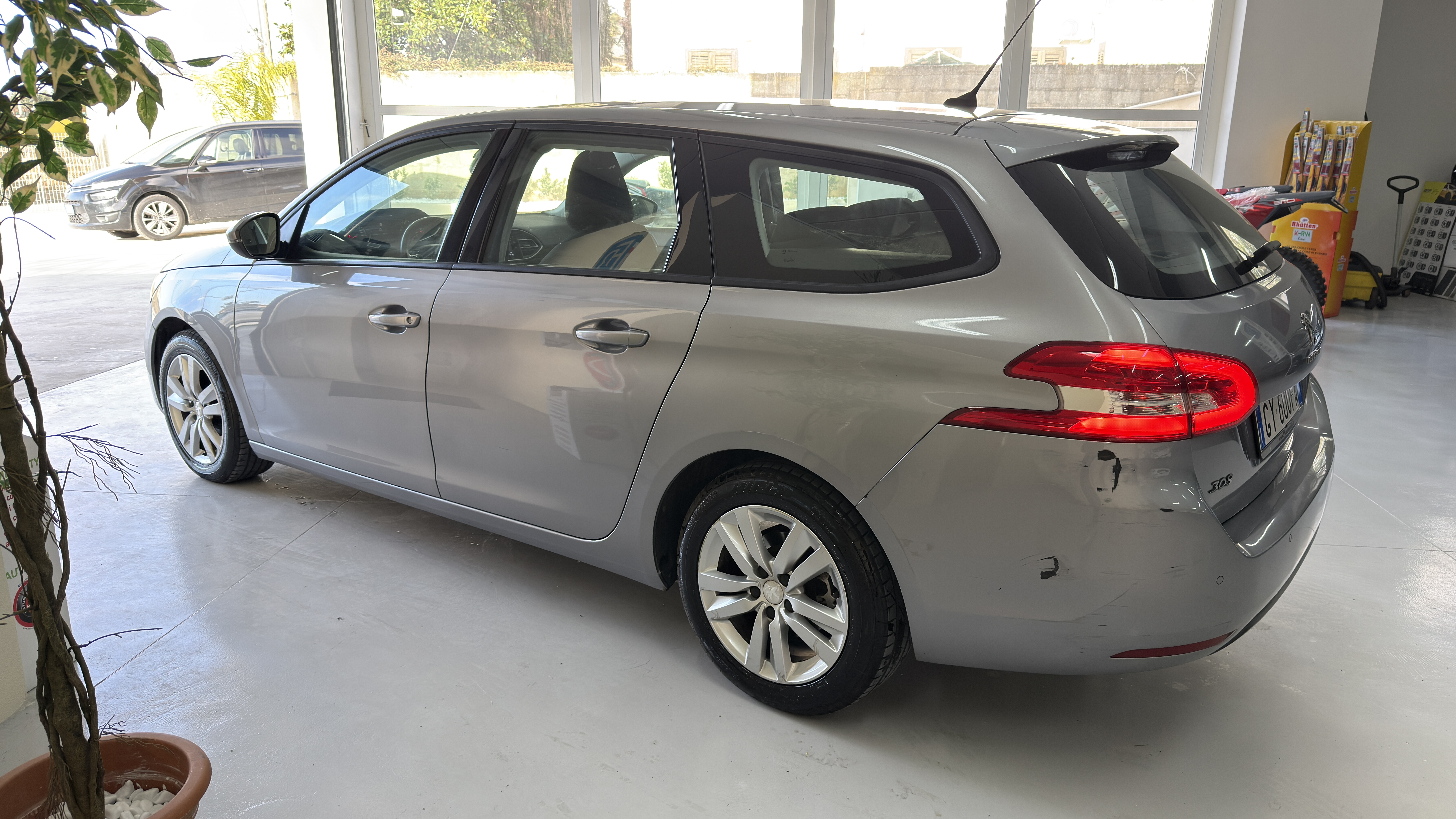 Peugeot 308 1.5 BlueHDi 130 S&S SW Allure
