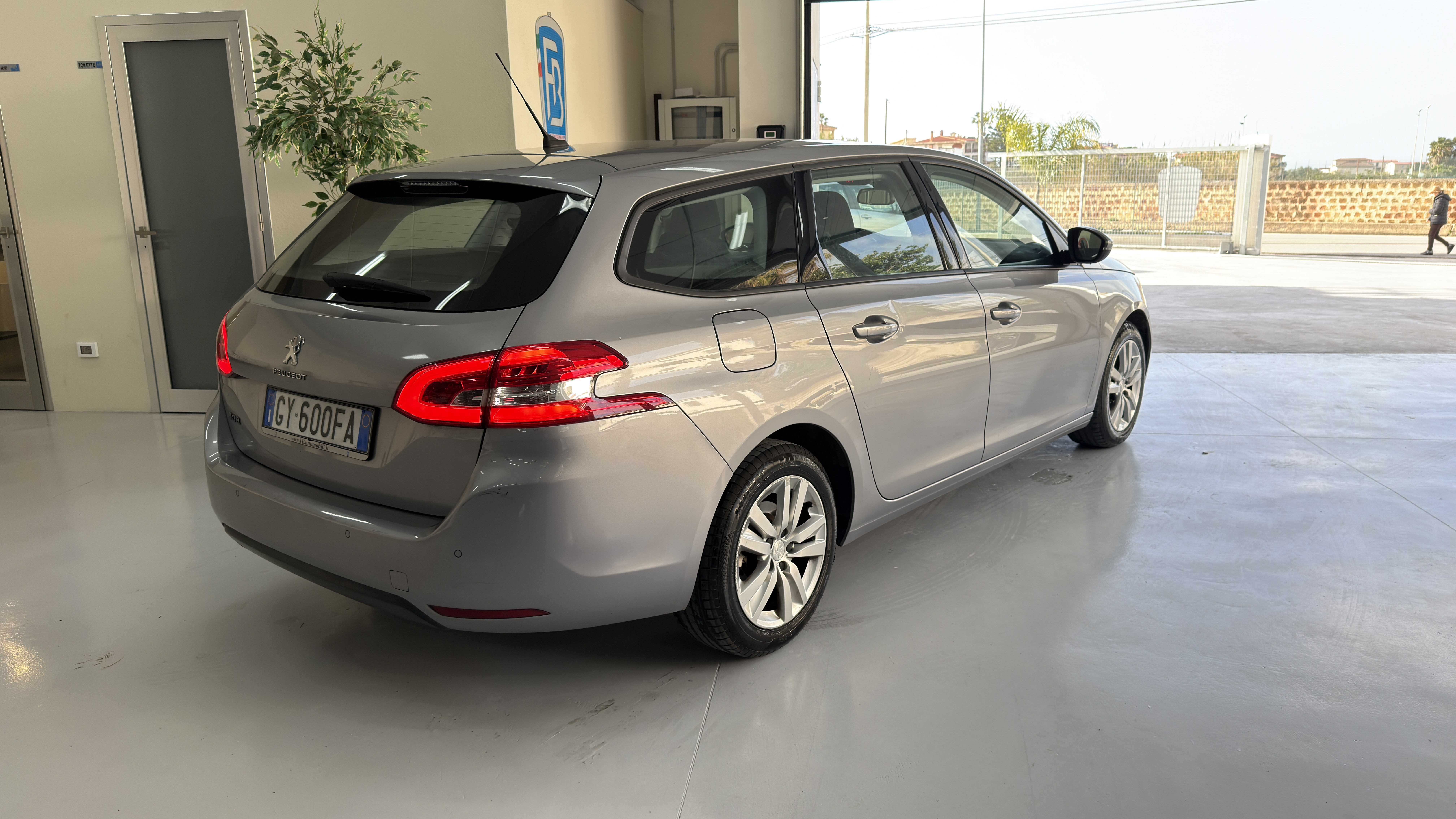 Peugeot 308 1.5 BlueHDi 130 S&S SW Allure