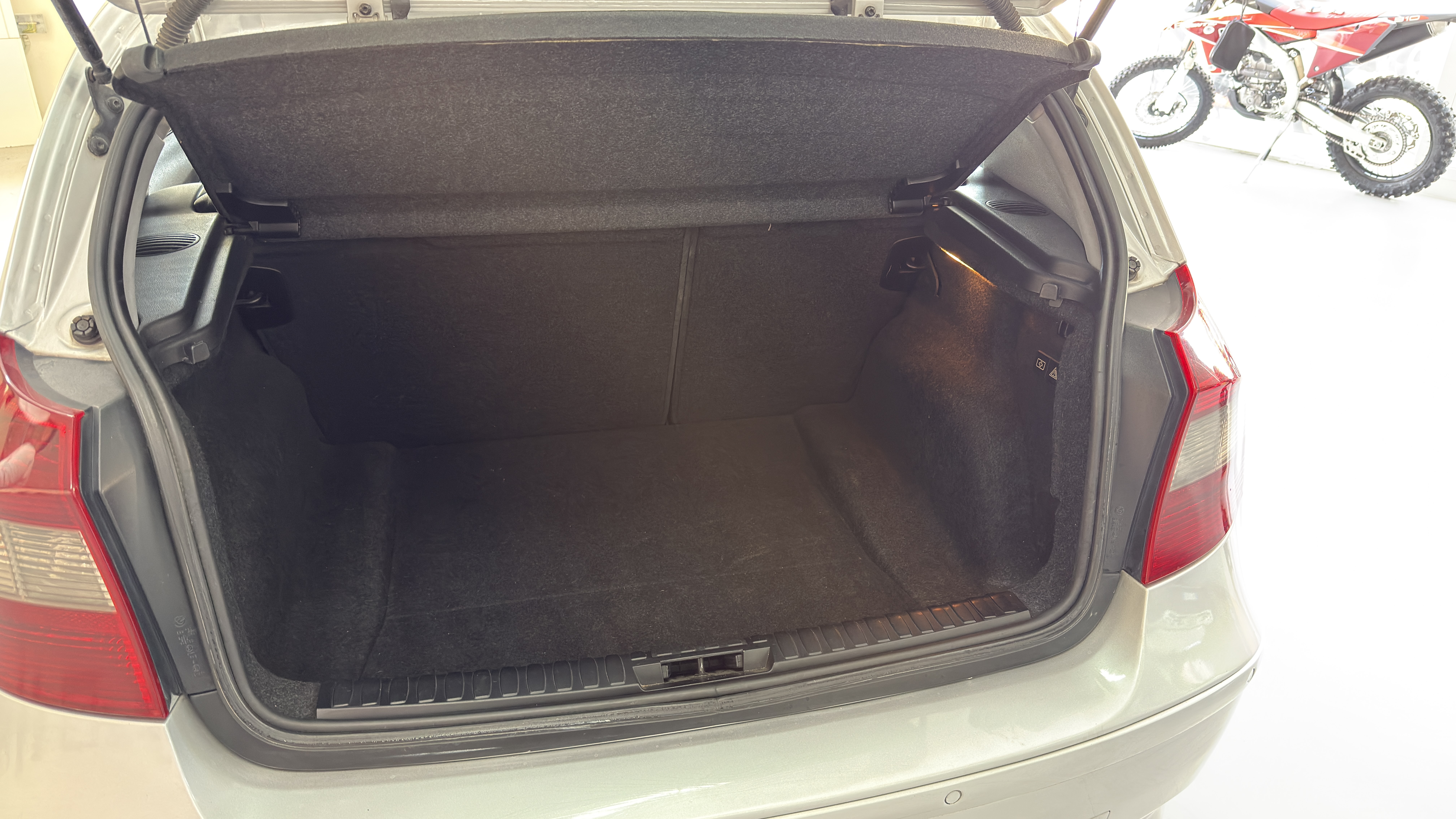 BMW 120 Serie 1 E87 2004 120d Futura