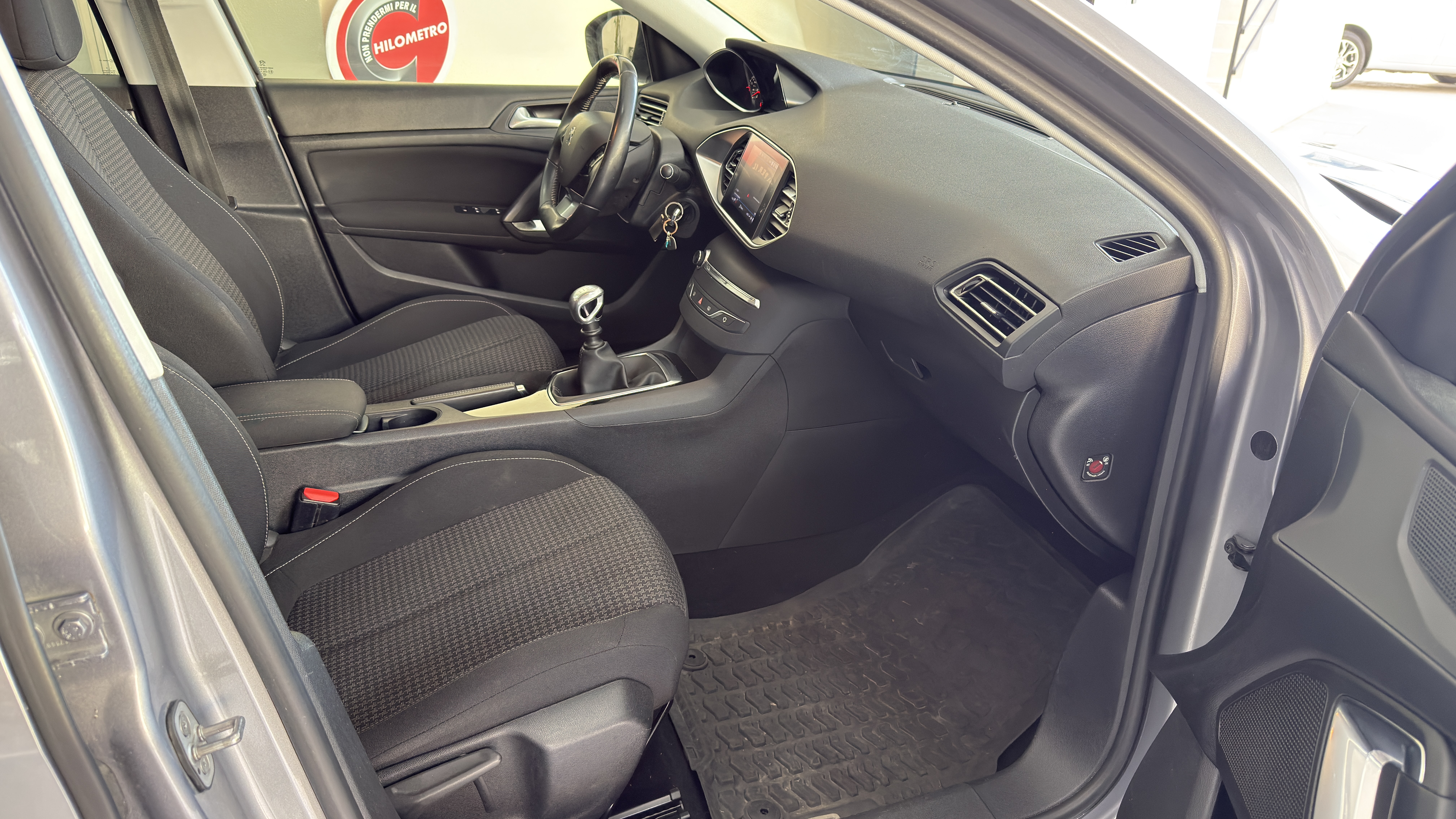 Peugeot 308 1.5 BlueHDi 130 S&S SW Allure