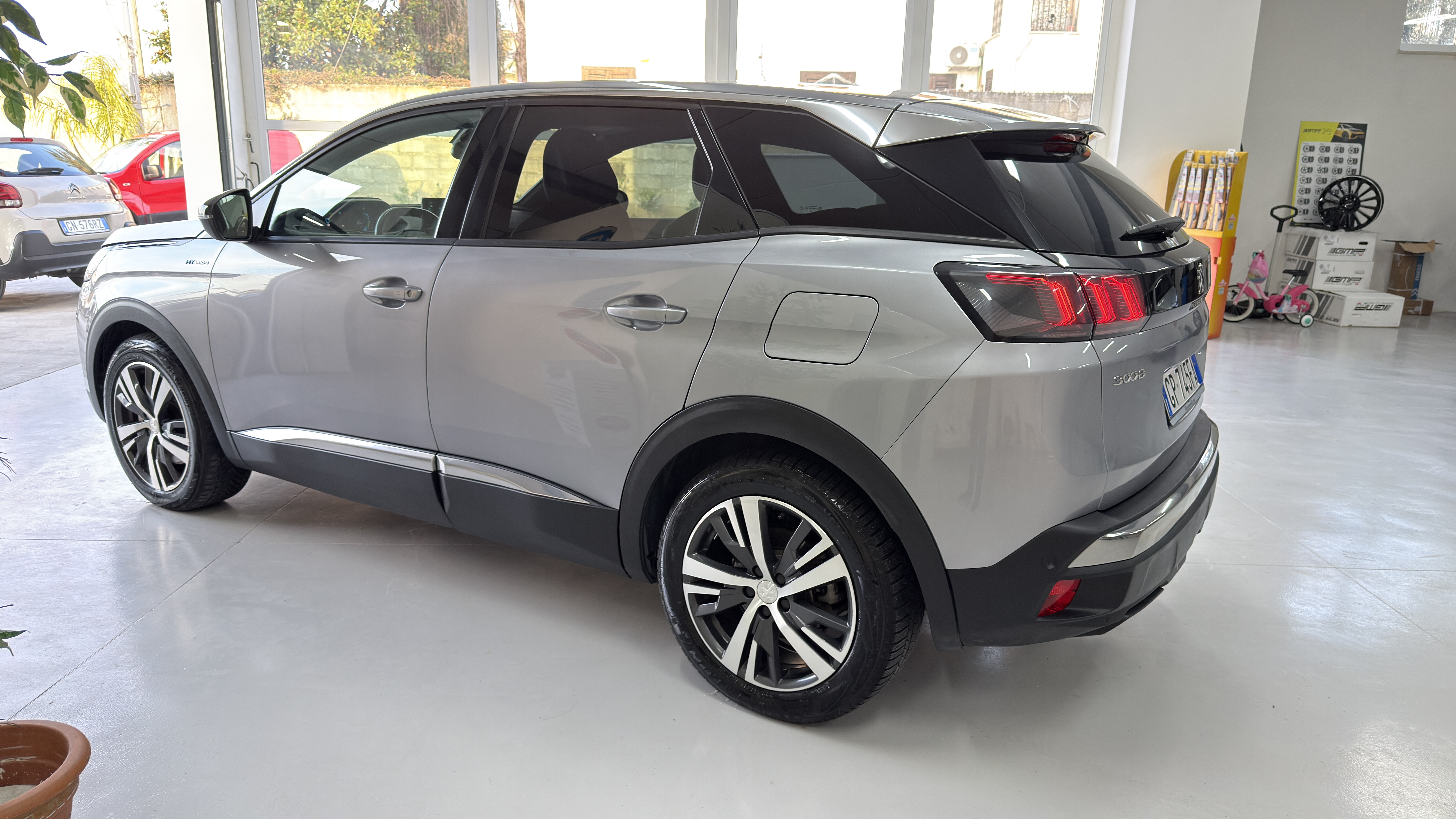 Peugeot 3008 Hybrid4 eat8 300Cv. Allure Pack Aziendale