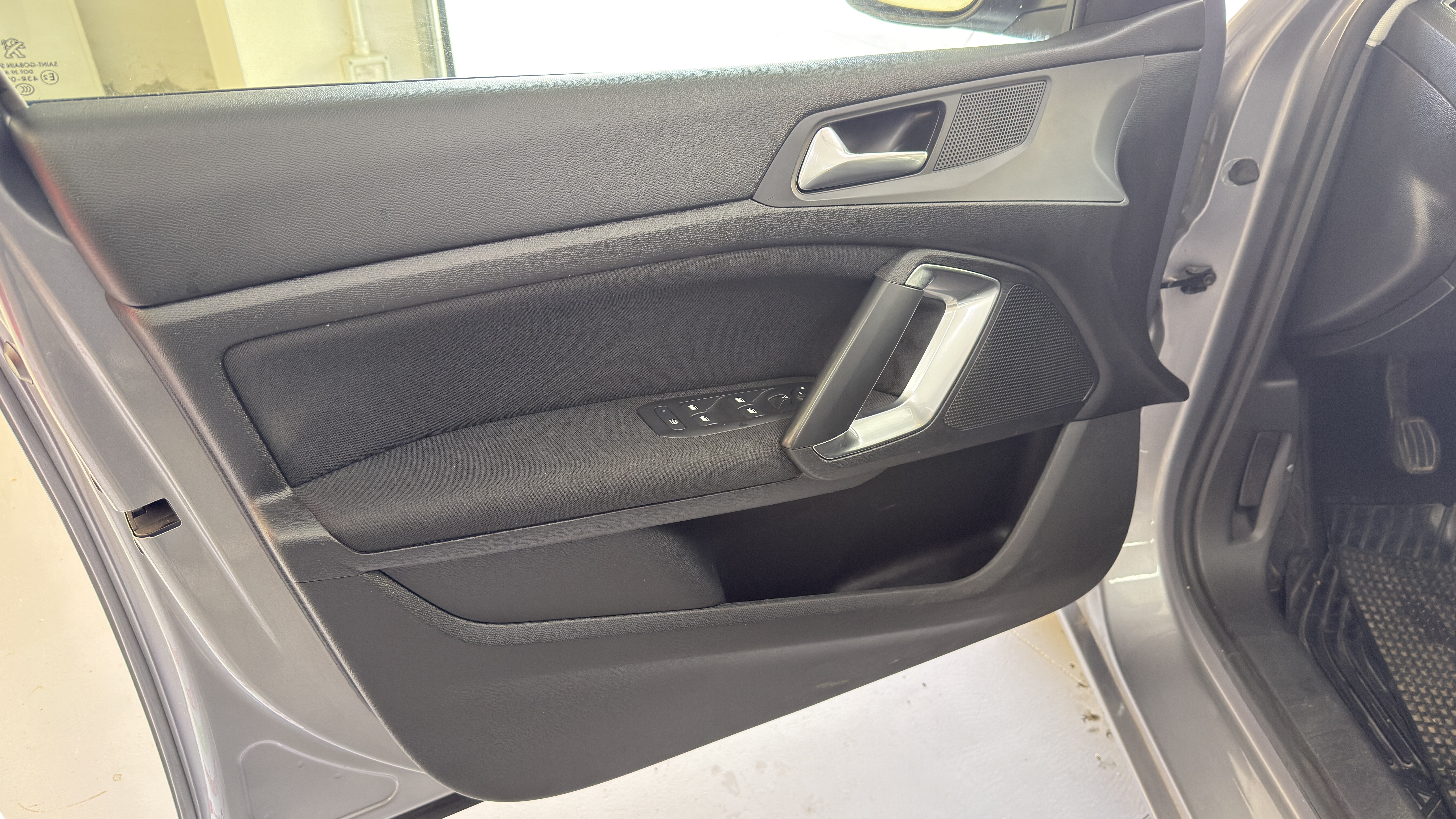 Peugeot 308 1.5 BlueHDi 130 S&S SW Allure