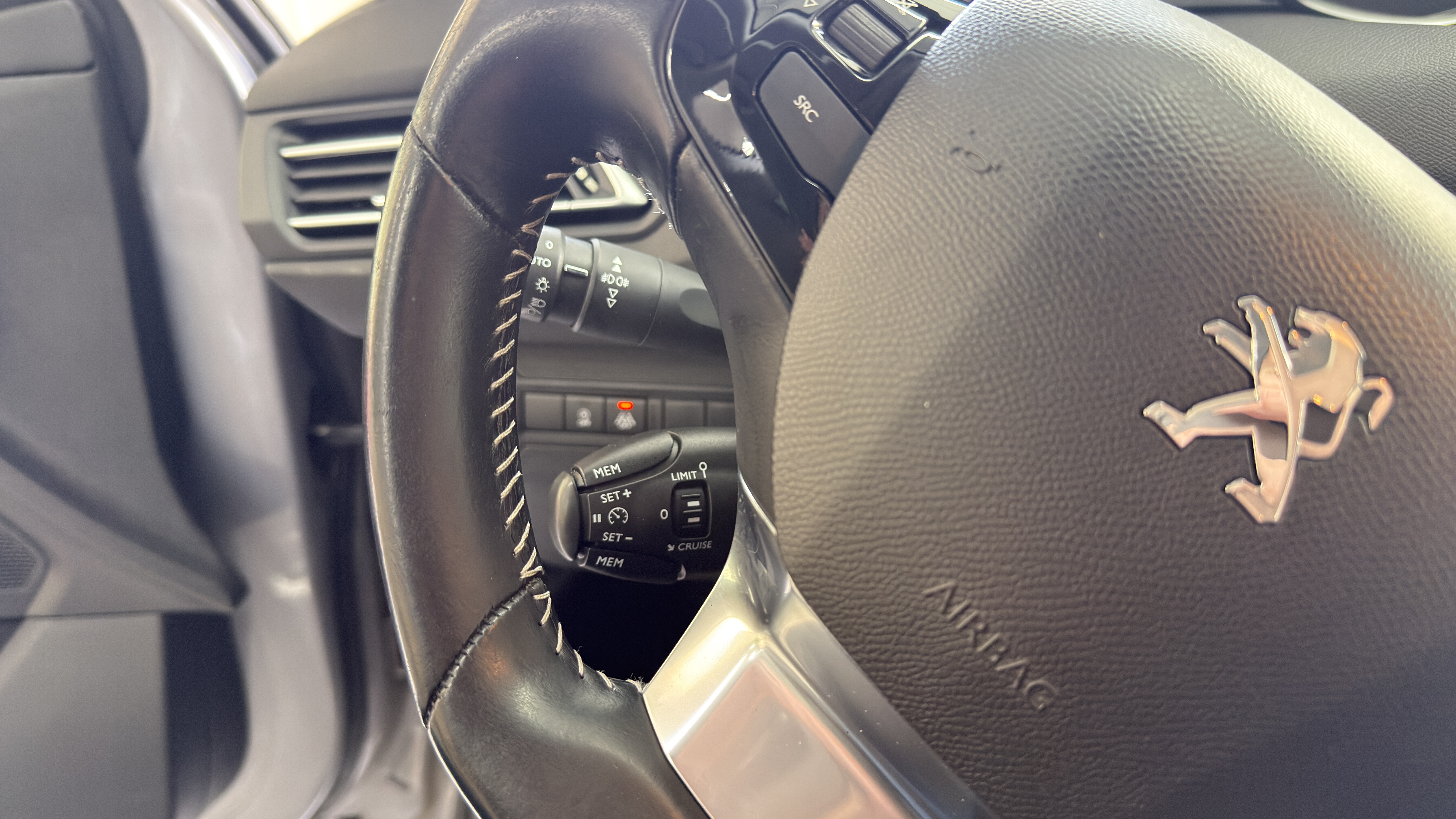 Peugeot 308 1.5 BlueHDi 130 S&S SW Allure