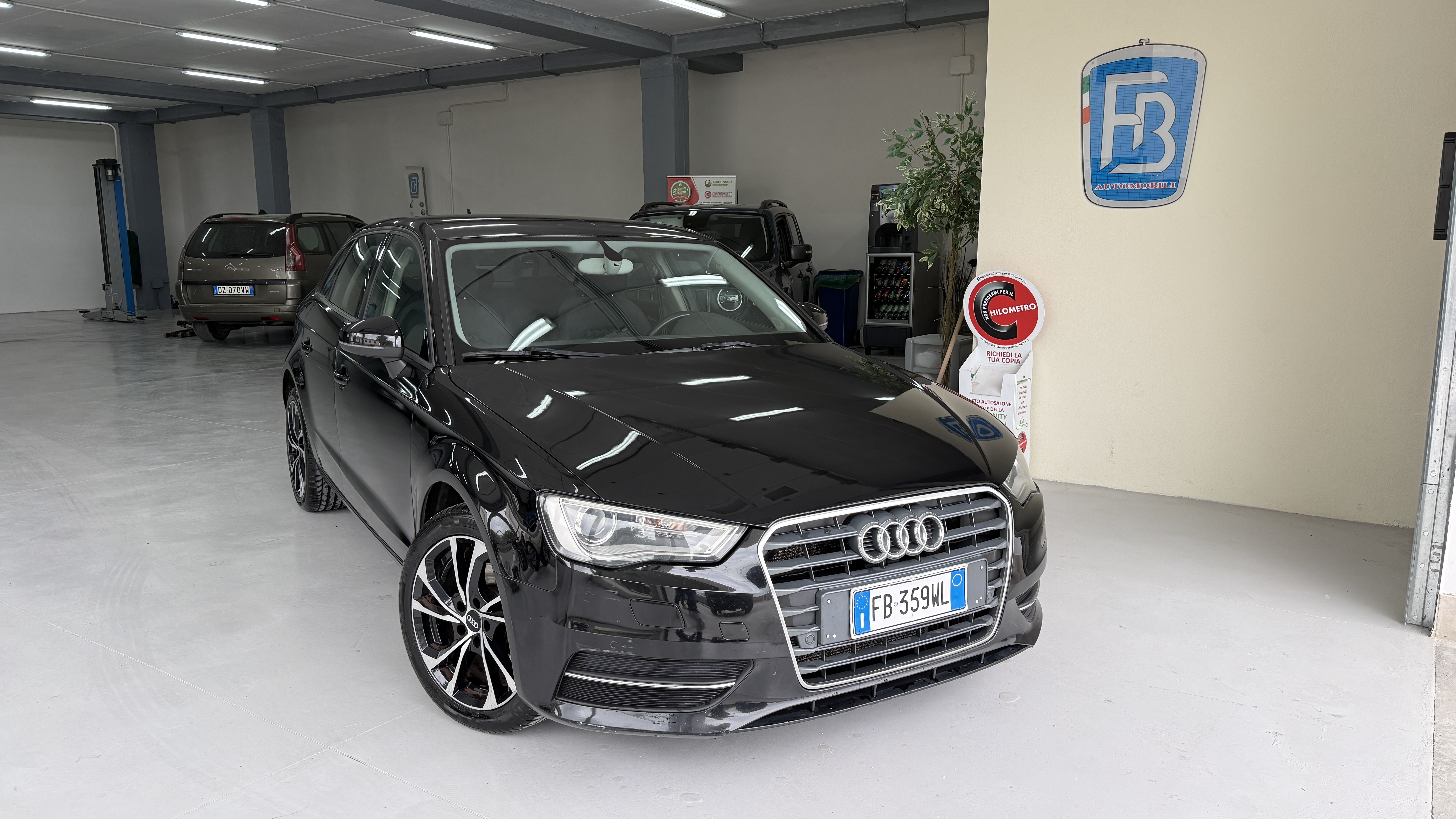 Audi A3 SportBack 1.6Tdi 105Cv. Ambition S-tronic