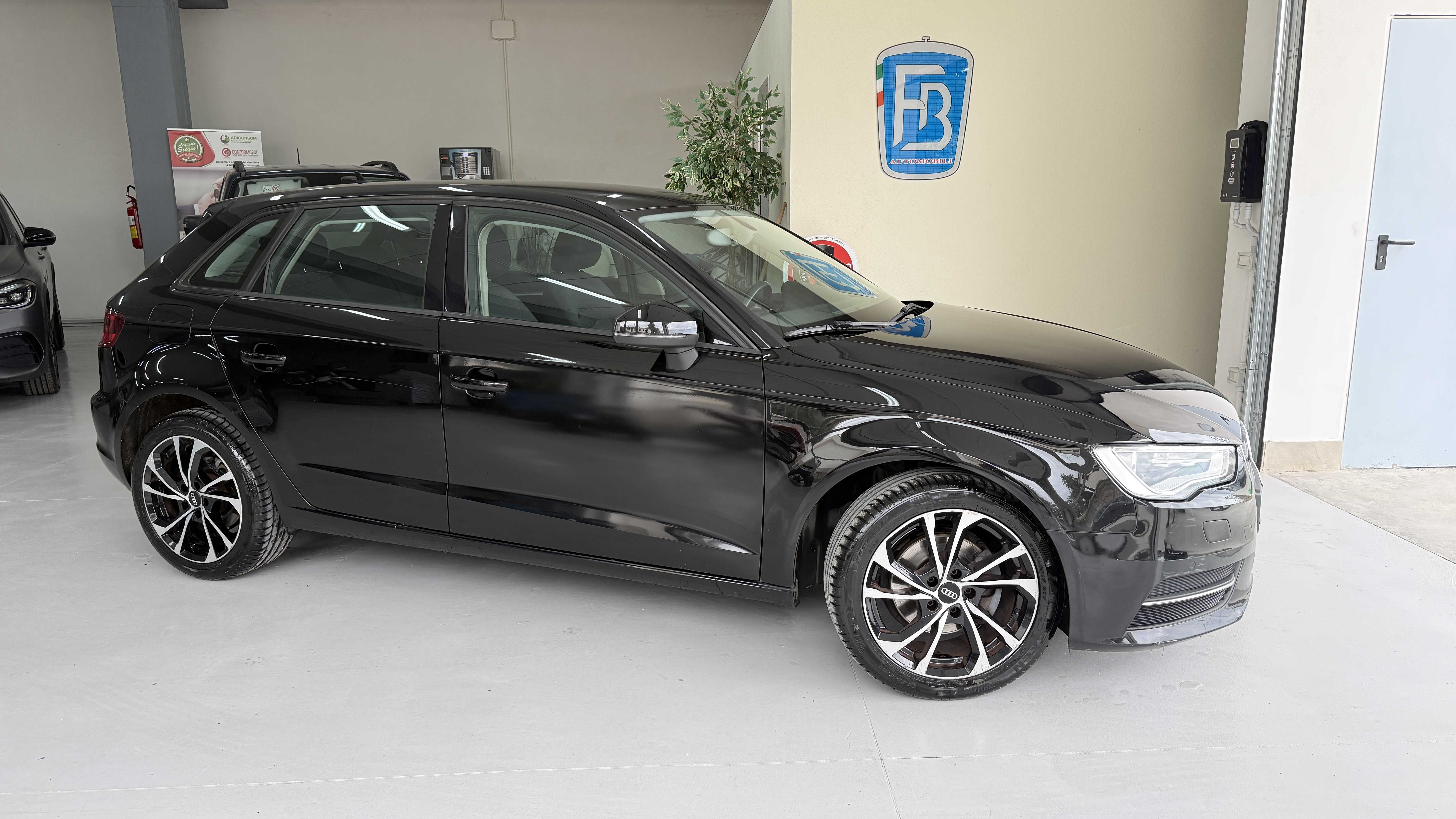 Audi A3 SportBack 1.6Tdi 105Cv. Ambition S-tronic