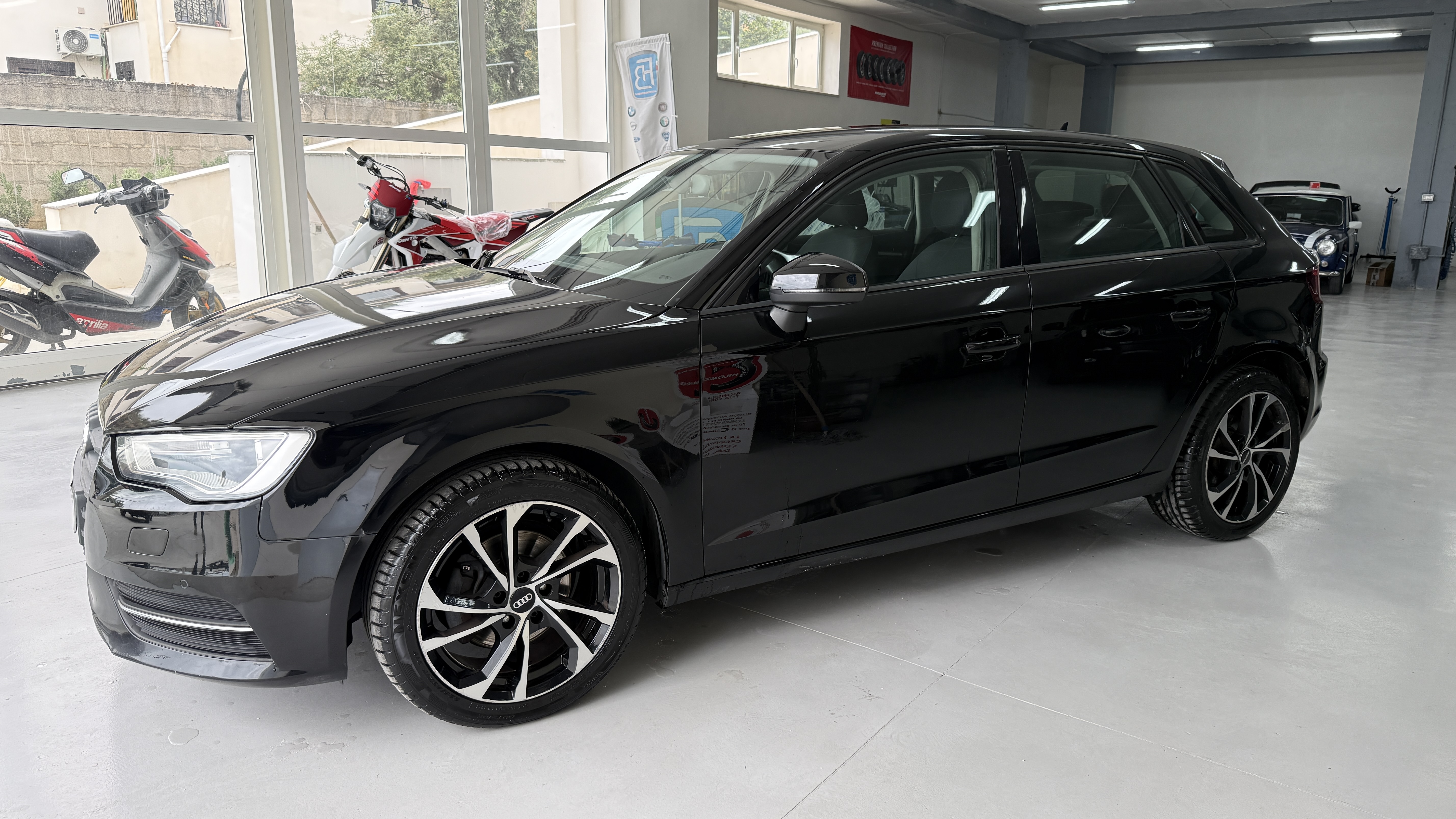 Audi A3 SportBack 1.6Tdi 105Cv. Ambition S-tronic