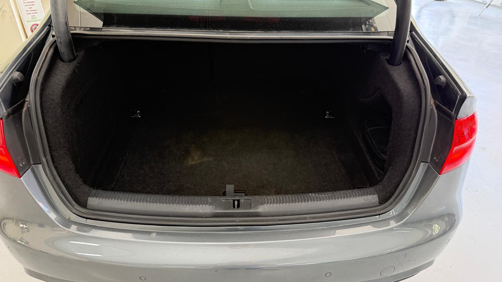 Audi A4 2.0tdi 120Cv. Advanced Plus
