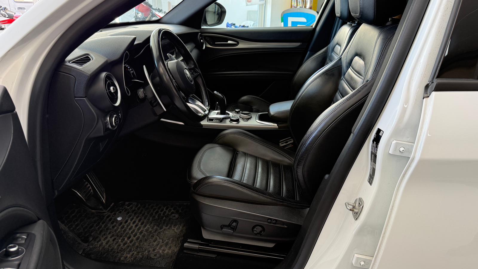 Alfa Romeo Stelvio 2.2Mtj. Ti 210Cv. Q4 Veloce
