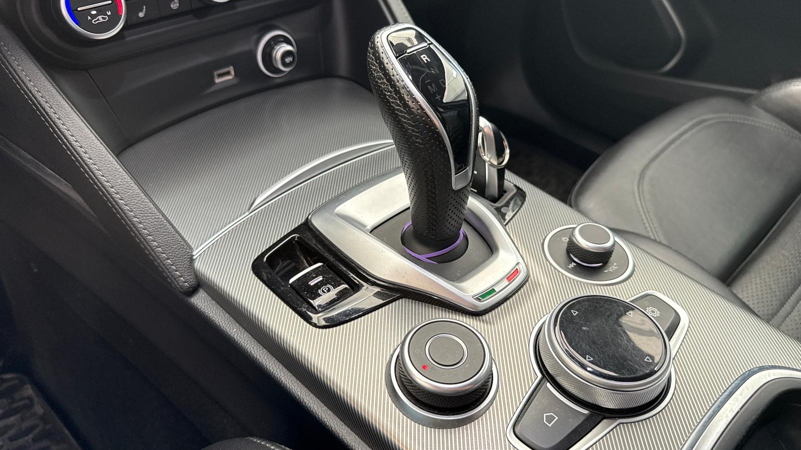 Alfa Romeo Stelvio 2.2Mtj. Ti 210Cv. Q4 Veloce