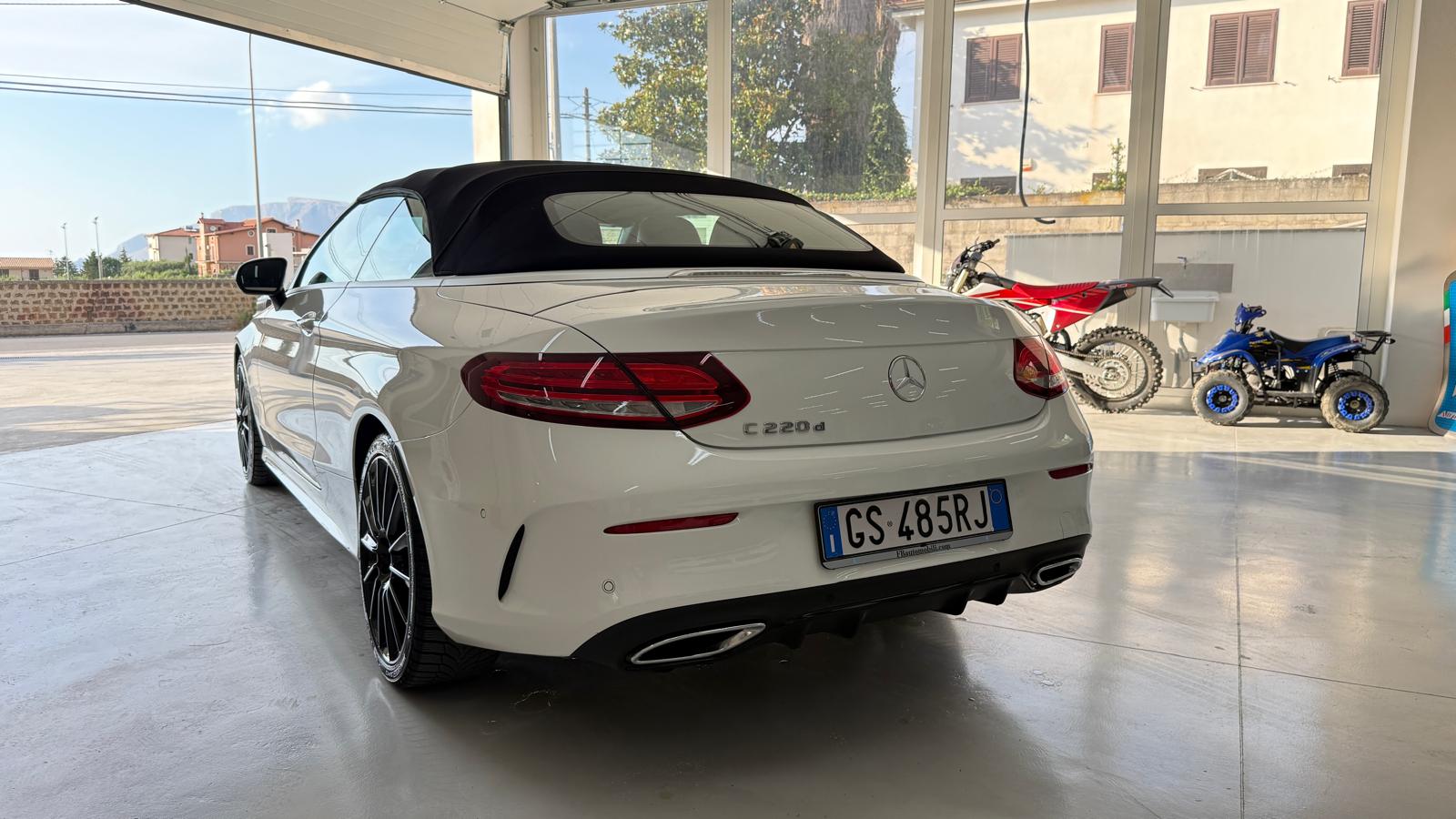 Mercedes C220d Cabrio Premium Plus AMG Automatica