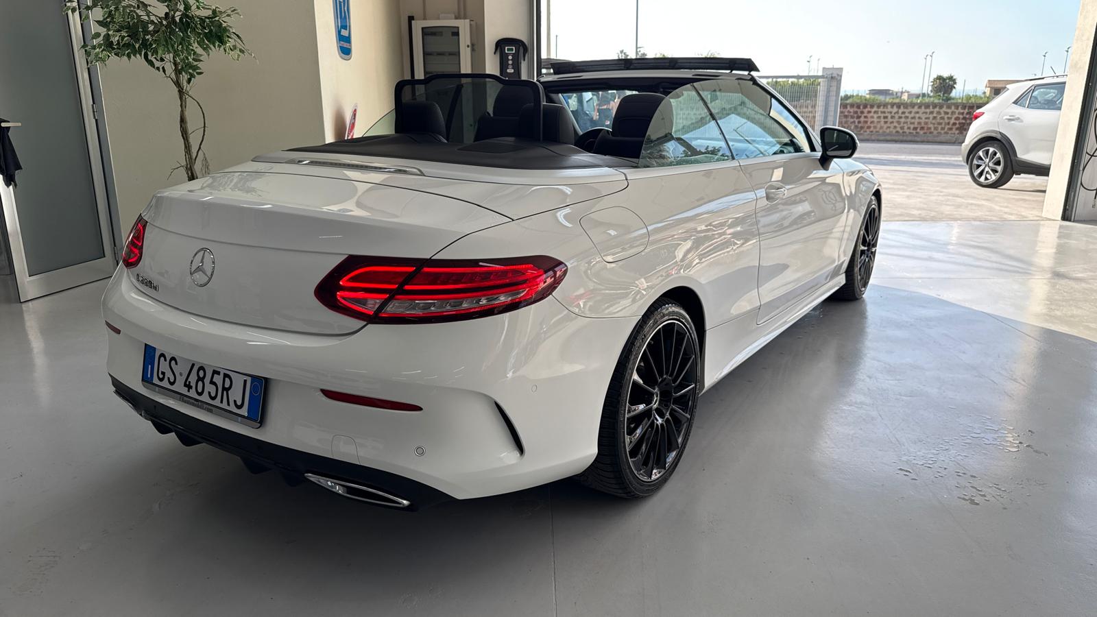 Mercedes C220d Cabrio Premium Plus AMG Automatica