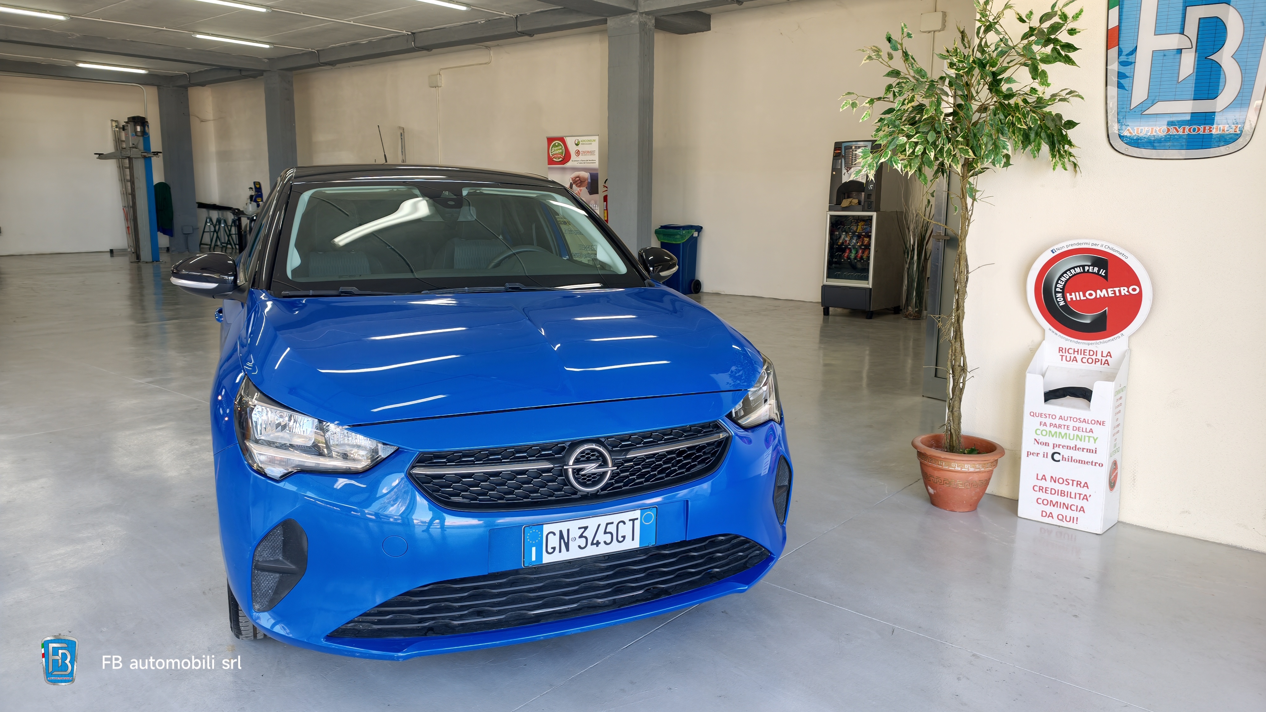 Opel Corsa 1.2i 75Cv. Edition Aziendale