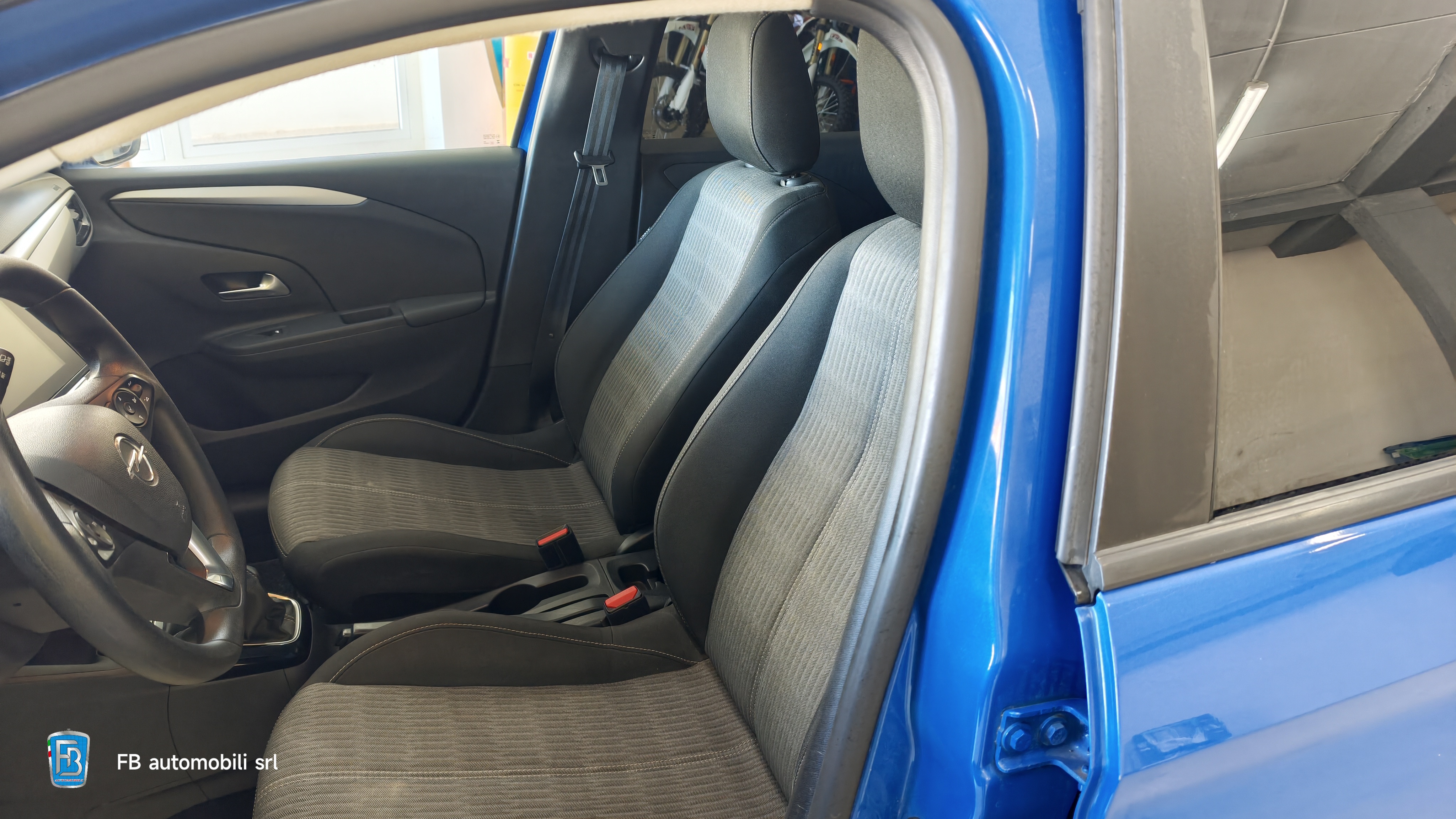 Opel Corsa 1.2i 75Cv. Edition Aziendale