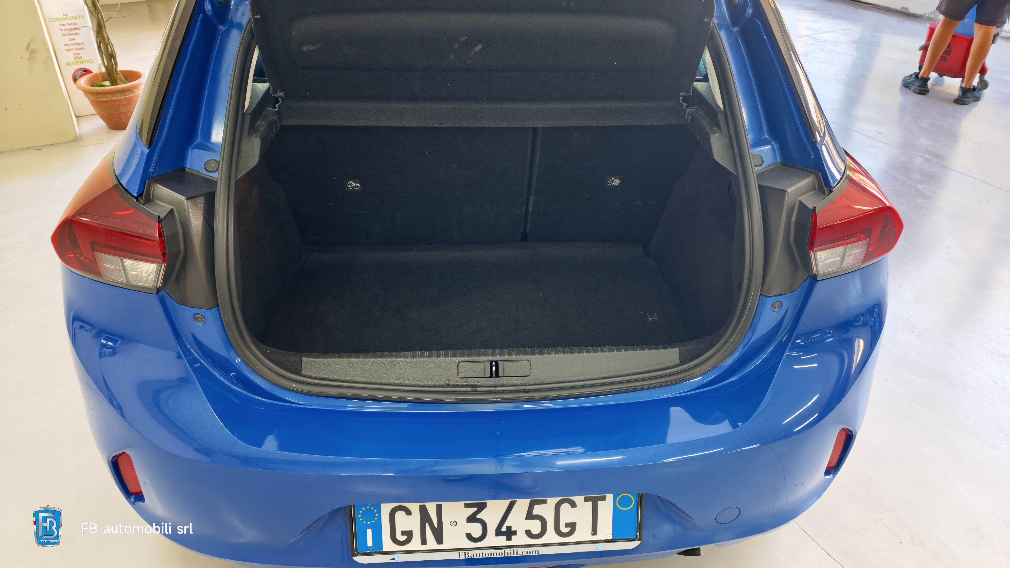 Opel Corsa 1.2i 75Cv. Edition Aziendale